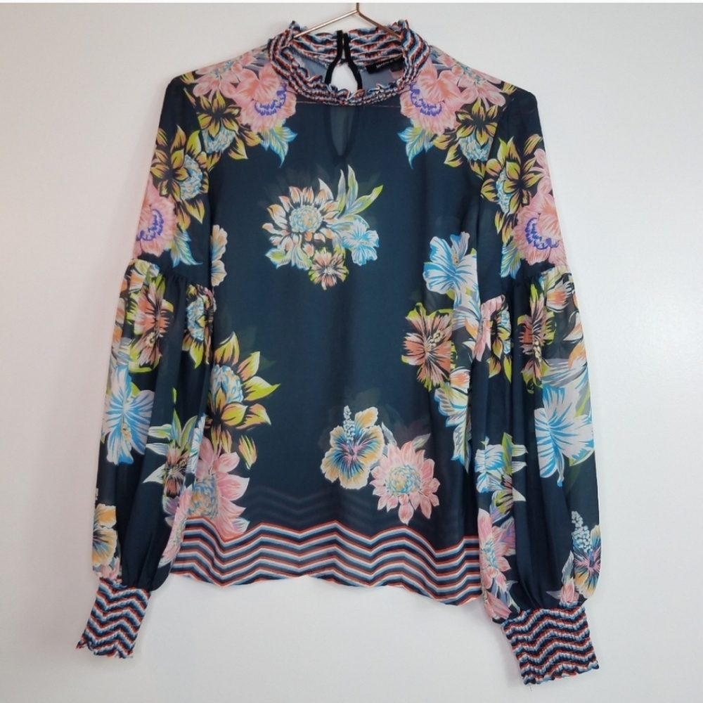 Vici Jealous Tomato Navy Blue Floral Blouse Size Small - Picture 8 of 11